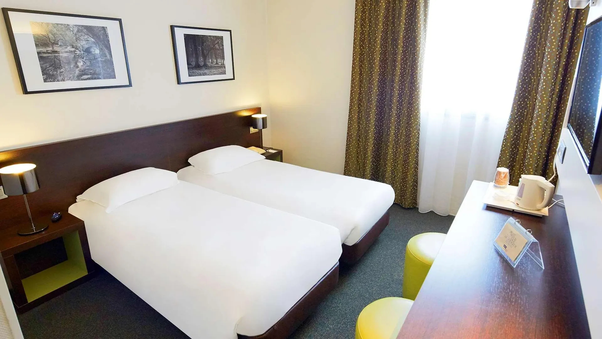 Kyriad Hotel Orly Aeroport - Athis Mons Francja