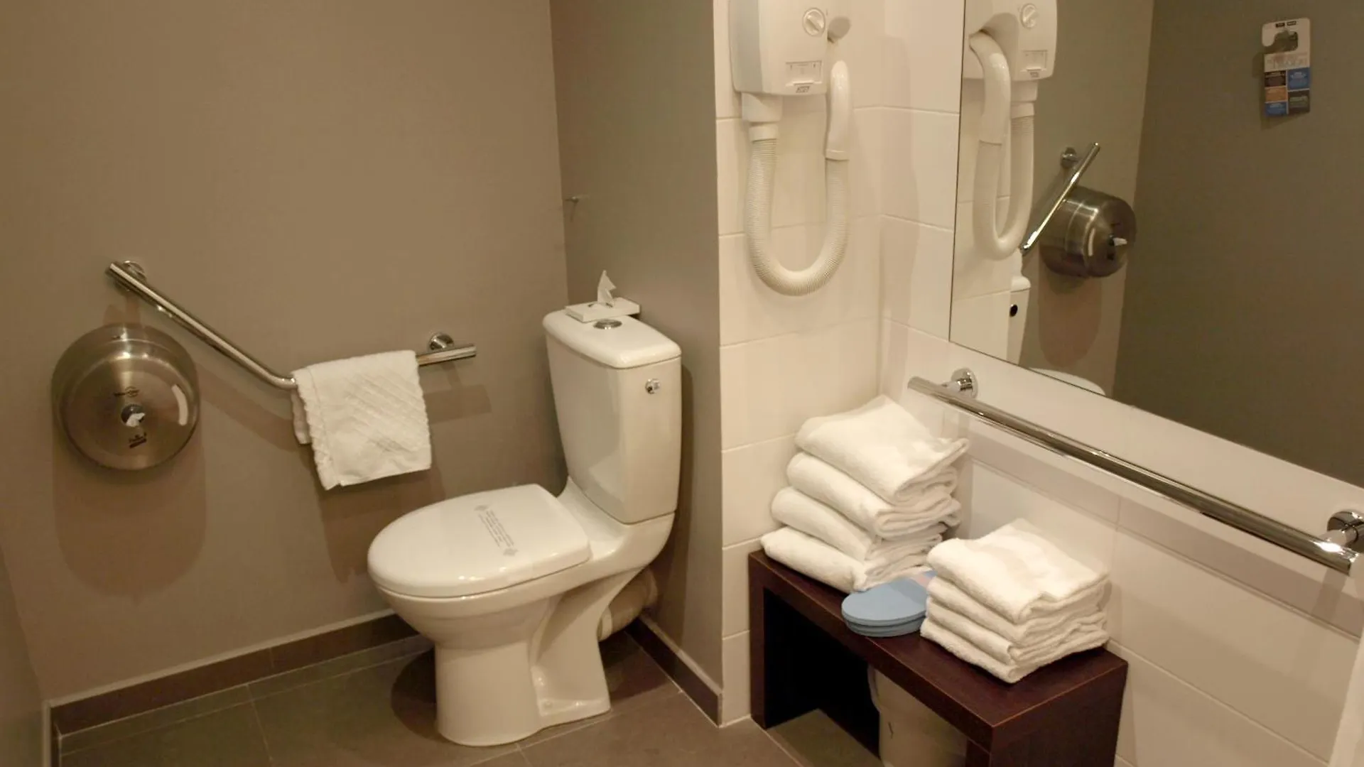 Kyriad Hotel Orly Aeroport - Athis Mons