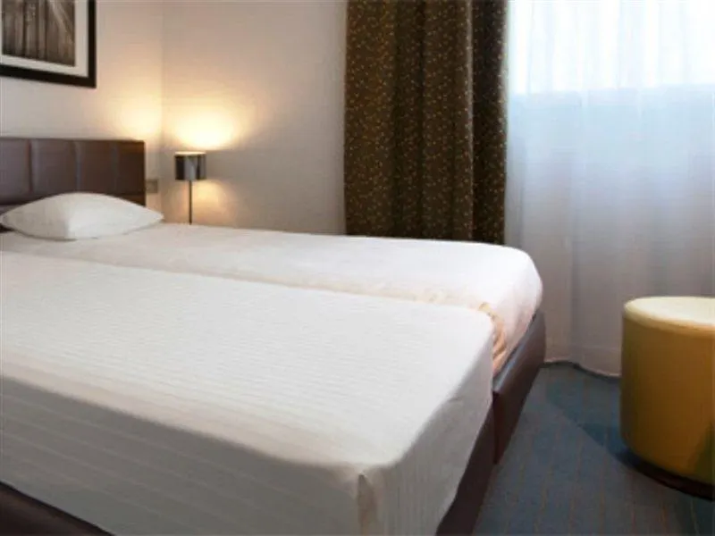 Kyriad Hotel Orly Aeroport - Athis Mons